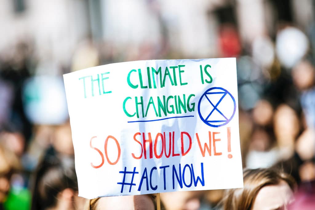 Manifestation dans la rue contre le changement climatique