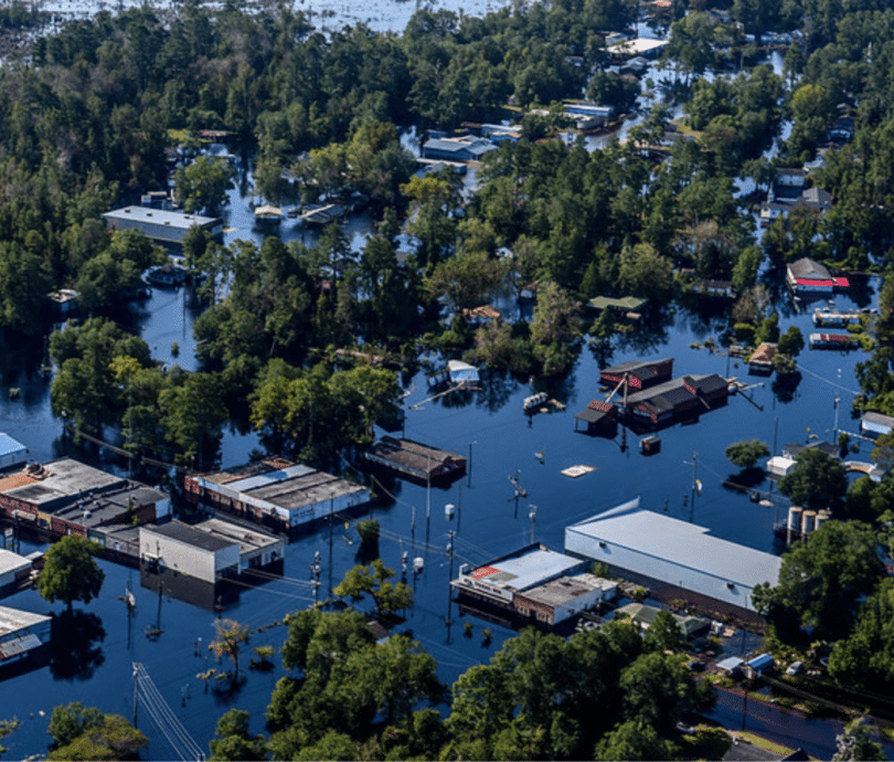 Chaos inondations ouragans